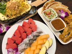 -Chom Cafe and Restaurant