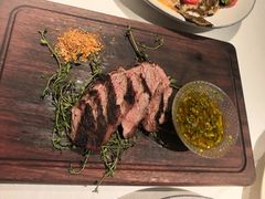 -LESCEDARS Brasserie Bistro香柏树