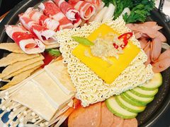 -七楽·韩式欢聚餐厅 치르치르(龙泉驿万达店)