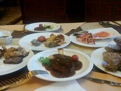 -舜耕山庄四时万和自助餐厅