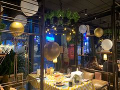 -临界音乐酒馆·小龙虾·江湖菜(华熙LIVE·鱼洞店)