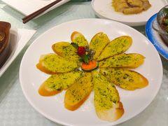 -王朝大酒店徐汇店-地面停车场