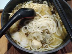 酸菜鱼米线-灵芝妹子海鲜米线(劳动公园店)
