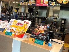 -麦当劳(展览路店)