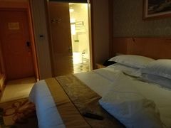 -维也纳酒店(成都春熙路李家沱地铁站店)