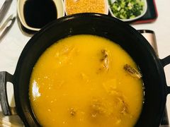 -鲜入围煮花胶鸡海鲜火锅