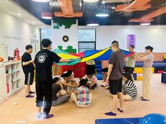 -爱威盛亲子俱乐部·纽约国际早托中心