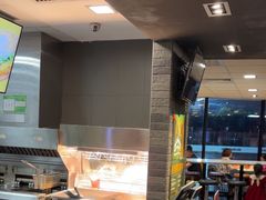 -麦当劳(国家体育场南路店)