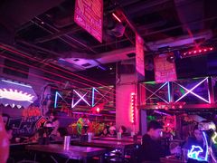 -UP嘻哈酒吧(粉巢店)