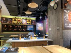 大堂-牛腩之旅·牛腩牛杂煲(光启城美食城店)