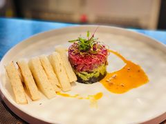 牛肉塔塔配牛油果黑橄榄酱-Solo(衡山路店)