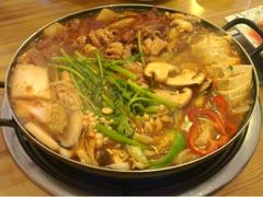 八爪鱼牛肉锅-东吉馆韩式餐厅(八经街总店)