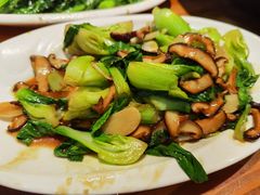 香菇爆油菜-禧福徕盆盆香川菜馆