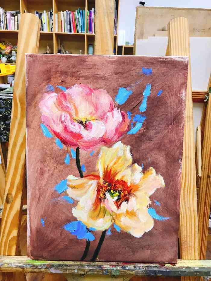 打分 第一次去,很不错哦,小姐姐亲切,老师专业;奉上我的第一张油画