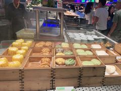 面包甜点陈列柜-亚马逊海鲜自助(万象汇店)