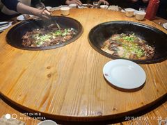 -咱屯子铁锅炖直营店(南湖大路店)