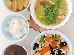 -爱月宝月嫂·育儿嫂(哈尔滨总店)