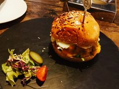 -HIGH FIVE哈福手工汉堡(桂林路店)