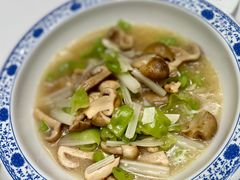 -新世界·过桥米线宴