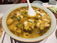 -江城小馆陕南妈妈菜·全球旅行餐厅(钟楼店)