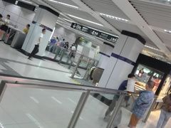 -上海体育场(地铁站)