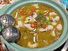 -重庆鸡公煲·青锅花椒鱼(牡丹江路店)