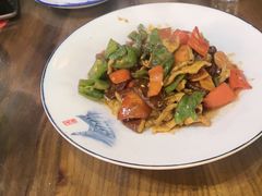 -缘来聚·徽菜名店(黄山宏村店)