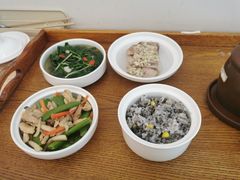 -雪梅月子中心(华侨城店)