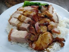 烧肉拼叉烧-灵记饭店(营地大街店)