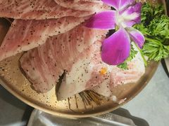 -围炉肉舍丹东海鲜烤肉·烤活鳗(步行街店)