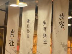 -新华里咖啡书吧(新华书店小寨店)