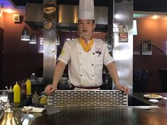 -利昂法式铁板主题餐厅(新奥购物中心店)