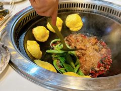 -哈尔滨烧烤·山河村铁锅炖(交大店)