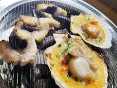 -围炉肉舍•炭烤活鳗•丹东海鲜烤肉(步行街店)