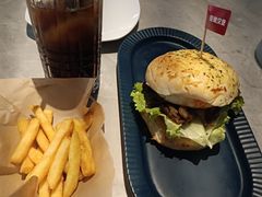 -必胜客餐厅(昆百大泰业城店)