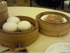 流沙包很好吃！豬肚很腥，不推薦。-福满园大酒楼(梅林店)