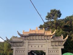 -灵岩山风景区