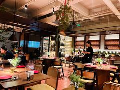 -肆海小川菜酒馆Wine Bistro (青年路店)