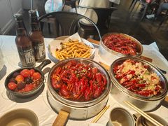 -巴厘龙虾·榜首油焖大虾(音乐学院·沿江酒馆店)