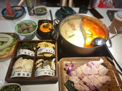 -椰子湾·海南火锅·糟粕醋·椰子鸡(正大广场店)