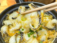 -有红鸡毛店·砂锅菜(抚琴夜市店)