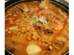 -三清洞摩西韩式年糕火锅(威高广场店)