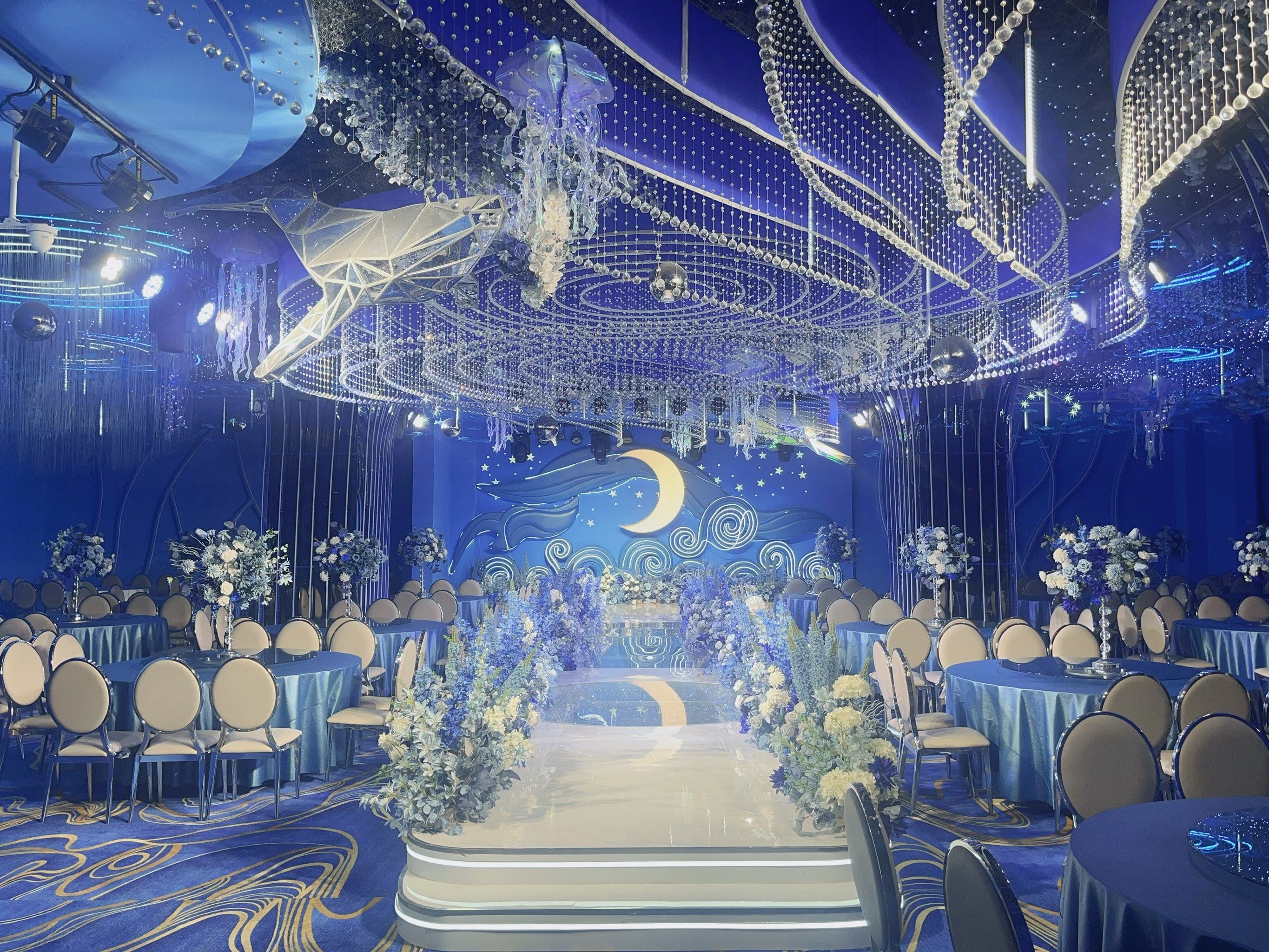 梦幻蓝色婚礼现场