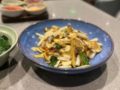 -半山腰·云南菜(侨福芳草地店)