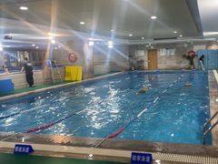 -小蓝鲸游泳培训基地(石景山店)