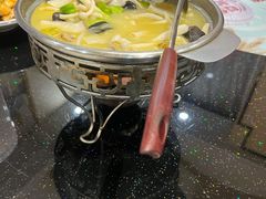 -香山湖家家宴(中山陵店)