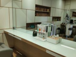 -CARR SALON