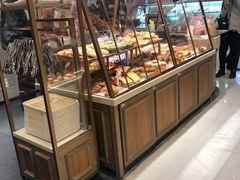 面包甜点陈列柜-山崎面包(静安久光店)
