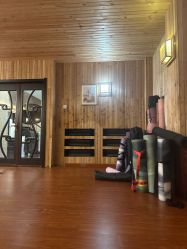 -威思丽高温瑜伽会馆