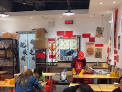 -柳州肥姨妈大骨螺蛳粉(曹路店)